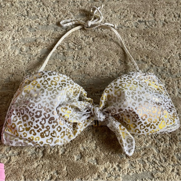 Victoria's Secret 2 Piece Matching Bikini Set Leopard Small Top Medium Bottoms - Picture 2 of 13